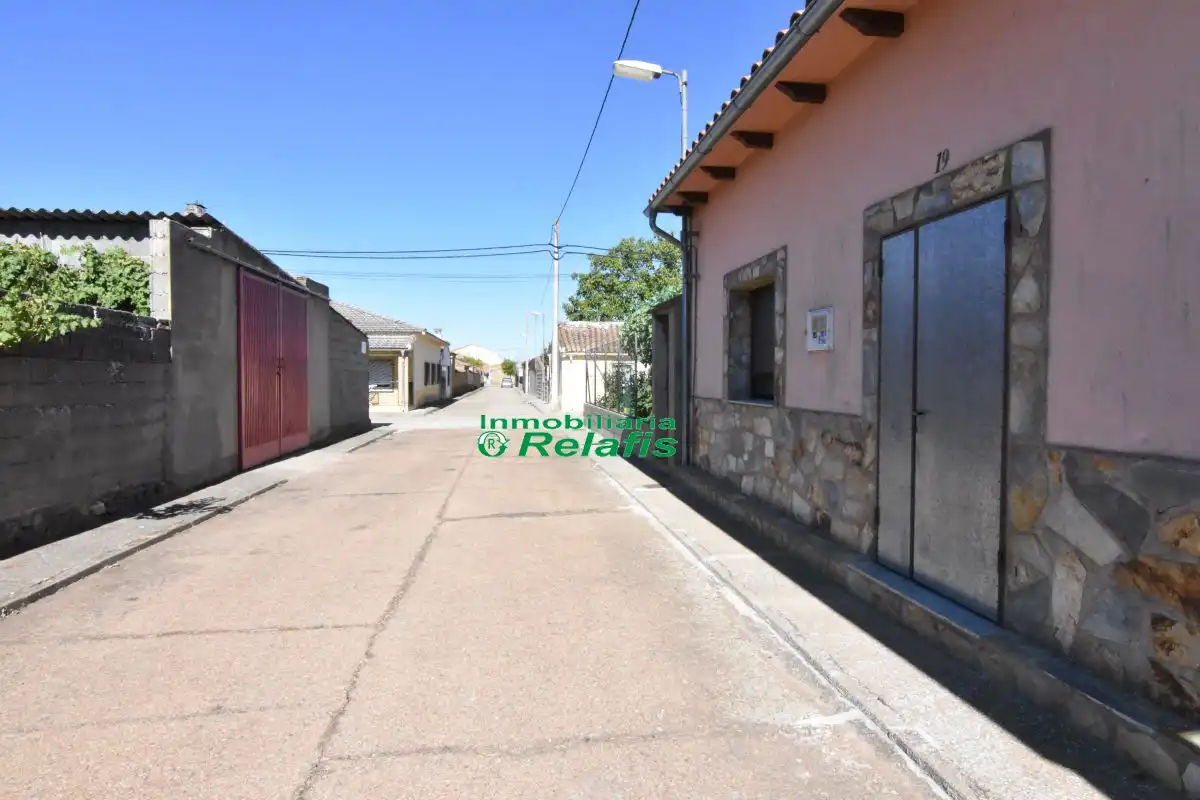 Exterior view of Houses for sale in Sancti-Spíritus (Salamanca)