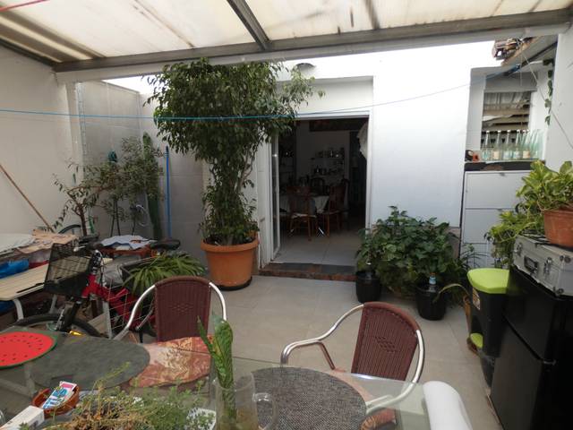 Planta baja en Venta en Carrer de Rafael el Gallo en Barrio de la Luz