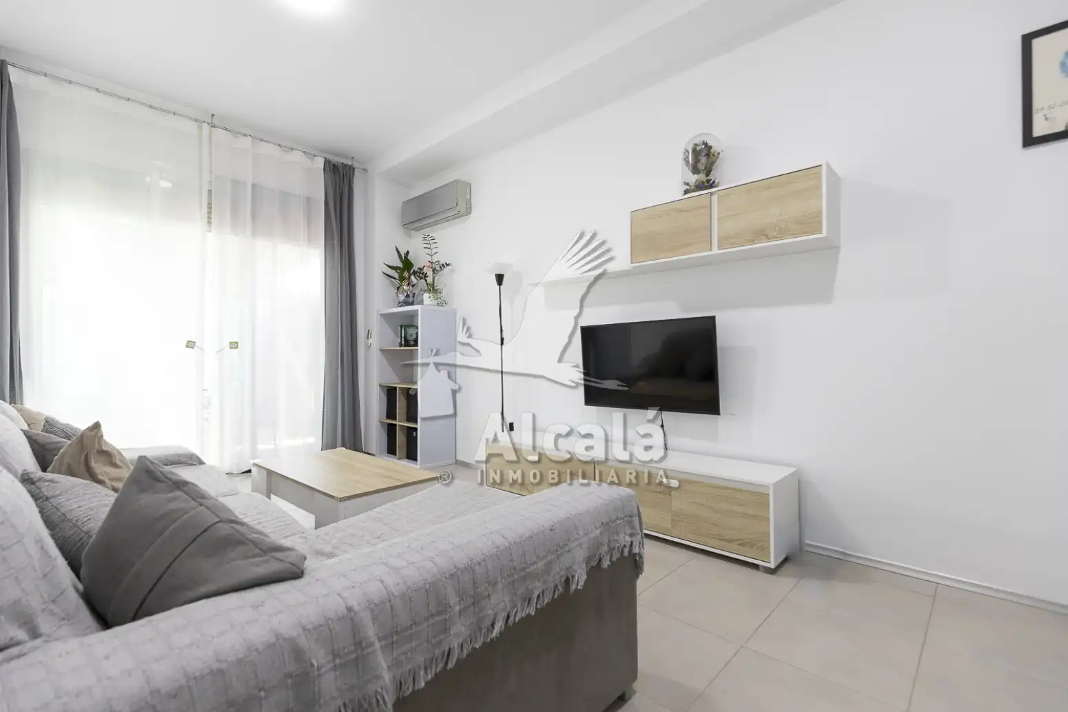 Living room of Flat for sale in Loeches  with Air Conditioner, Heating and Private garden