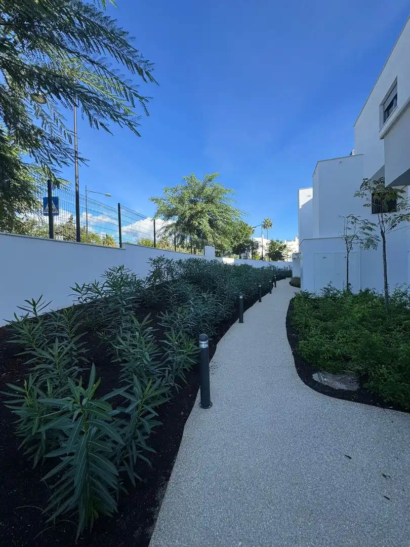 Terrasse von Wohnungen zur Miete in Estepona mit Klimaanlage, Terrasse und Abstellraum