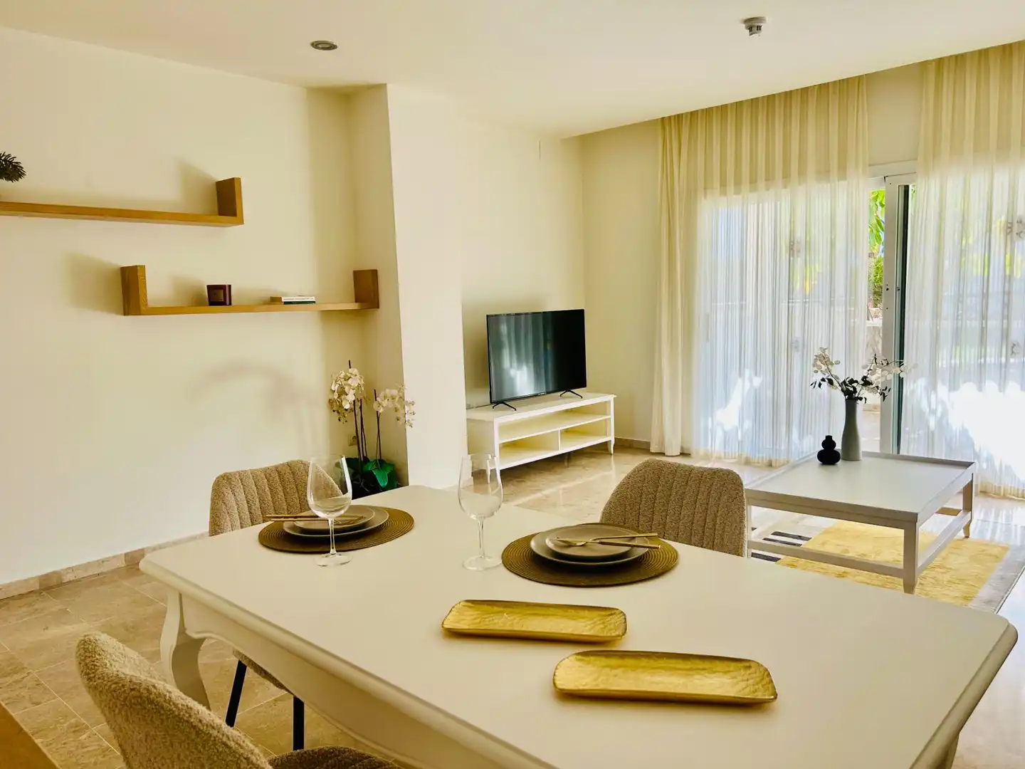 Esszimmer von Wohnungen zur Miete in Mijas mit Klimaanlage, Terrasse und Möbliert