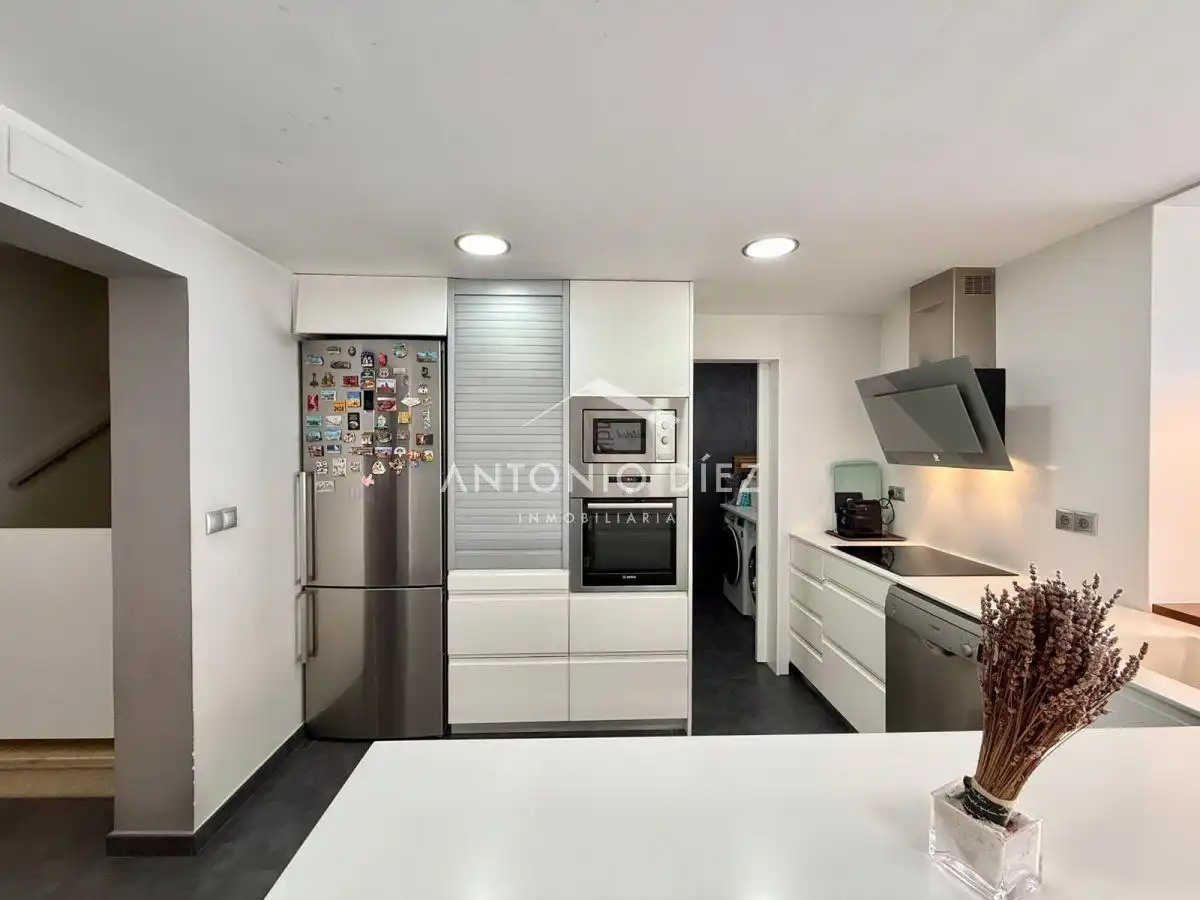 Detached homes for sale in La Serranica - Sagrado Corazón