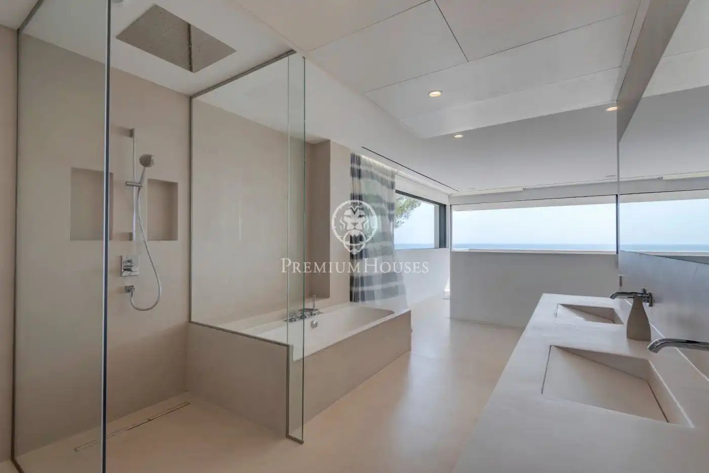 House with pool for sale in Paseo CAN VINYES, imagen 32