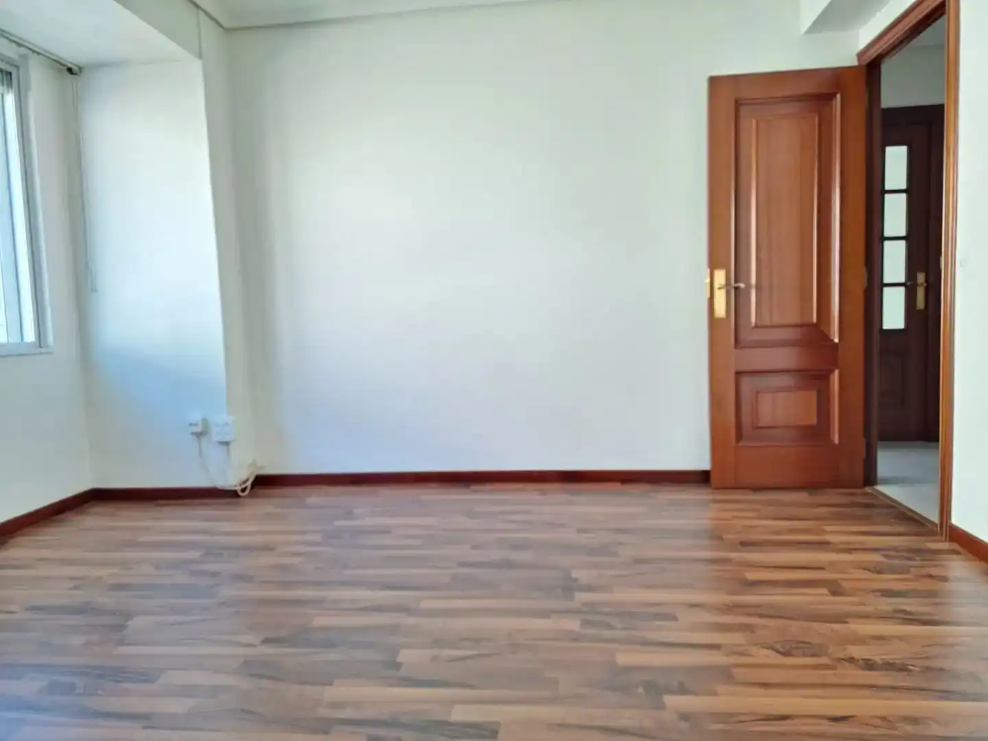 Schlafzimmer von Wohnung zur Miete in Narón mit Parkett, Terrasse und Ofen