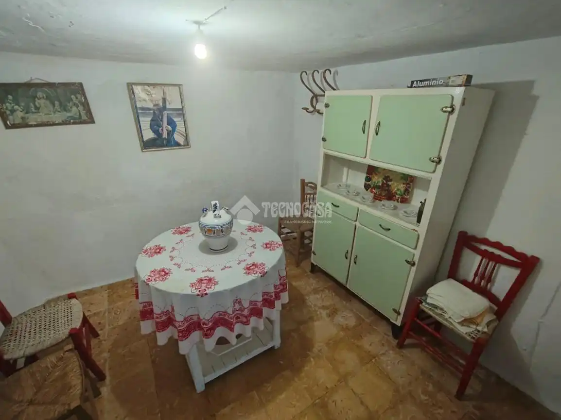 Cuina de Casa adosada en venda en Jabalquinto