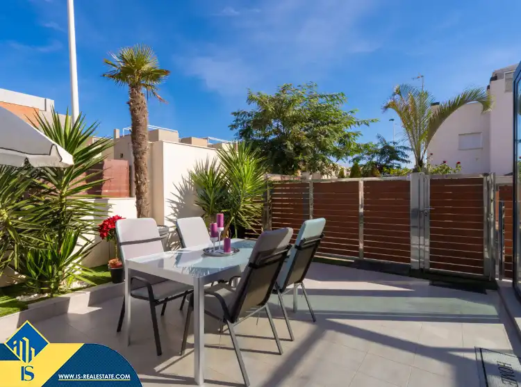 Villa mit Pool zum Verkauf in Nueva Torrevieja - Aguas Nuevas, imagen 12