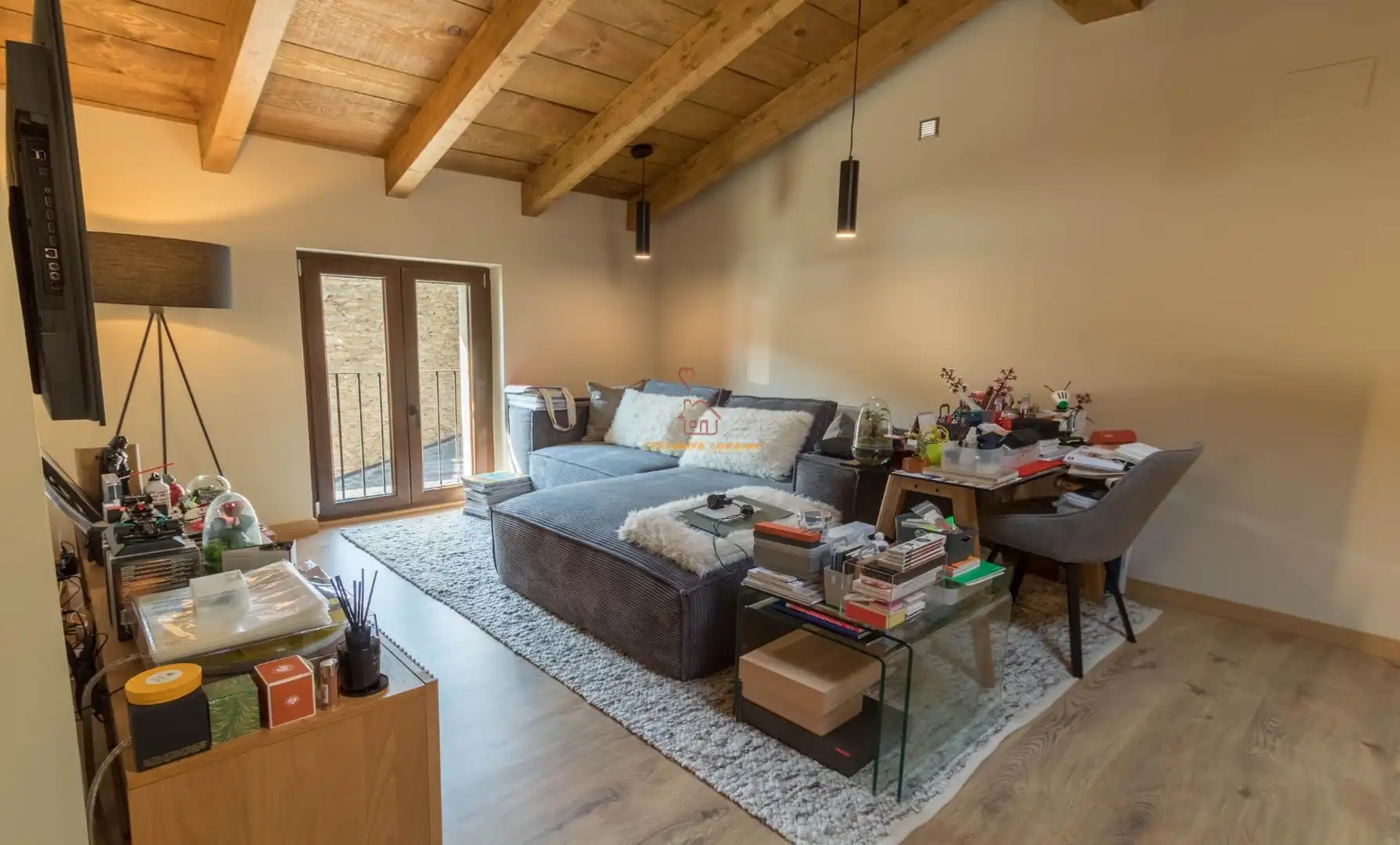 Sala d'estar de Casa adosada en venda en Fontanals de Cerdanya amb Aire condicionat, Calefacció i Jardí privat