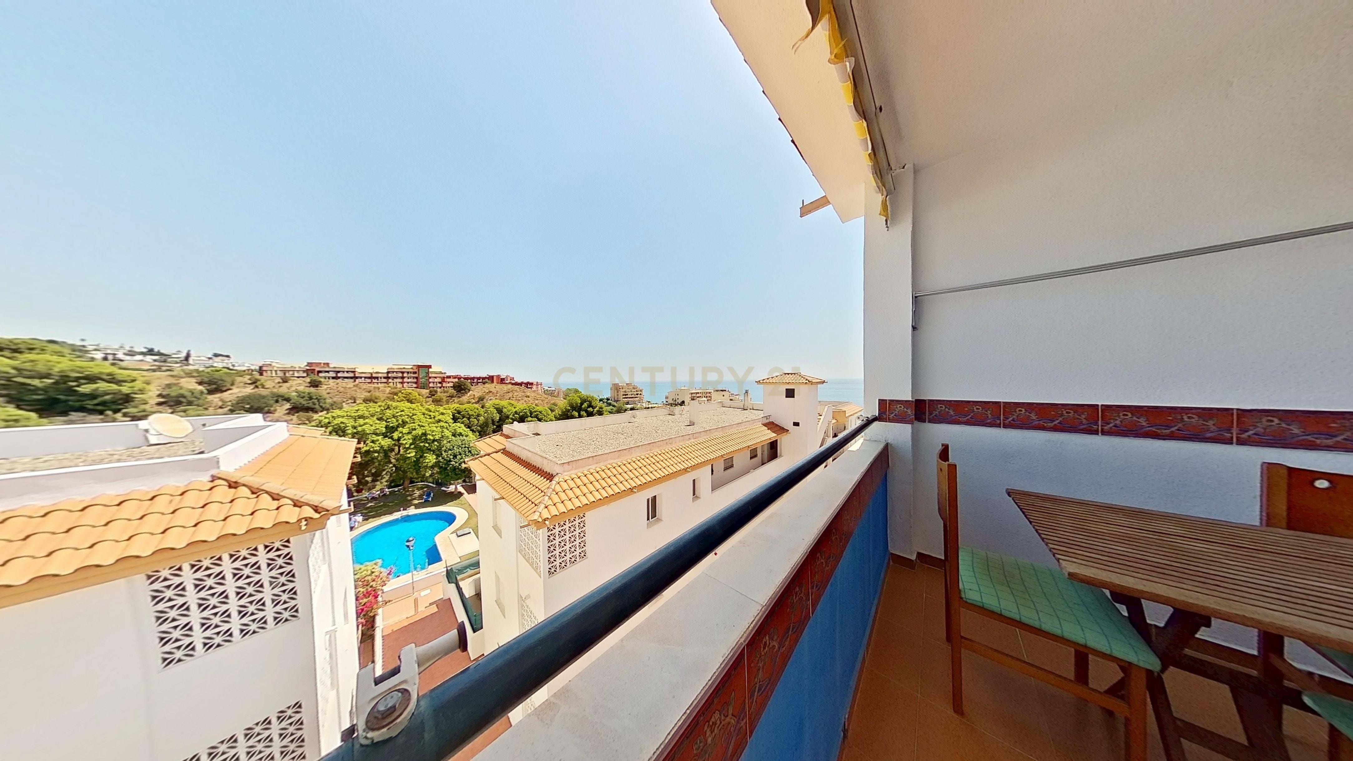 Exterior view of Flat for sale in Benalmádena  with Air Conditioner, Terrace and Swimming Pool