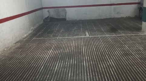 Foto 2 de Garaje en venta en Carrer de Sant Carles, 25, Centre, Santa Coloma de Gramenet