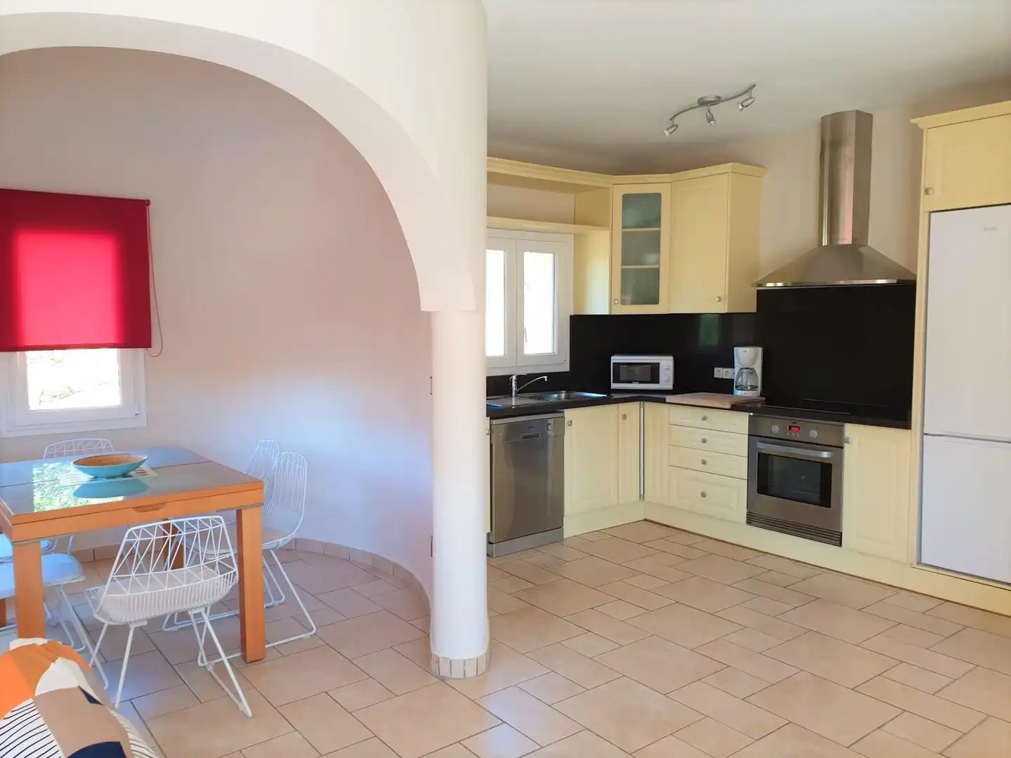 Cuina de Casa o xalet en venda en Jávea / Xàbia amb Calefacció, Jardí privat i Terrassa