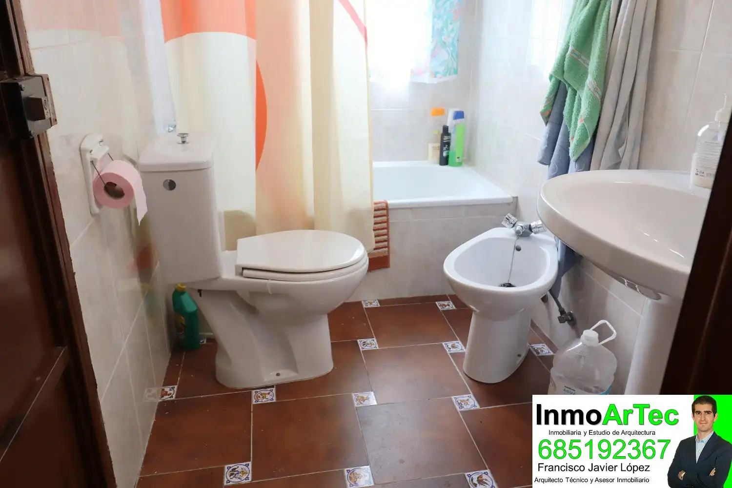 Baño de Finca rústica en venta en Íllora con Jardín privado y Terraza