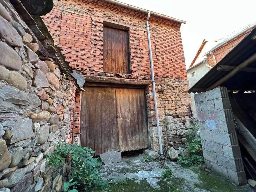 Exterior view of Country homes for sale in Congosto