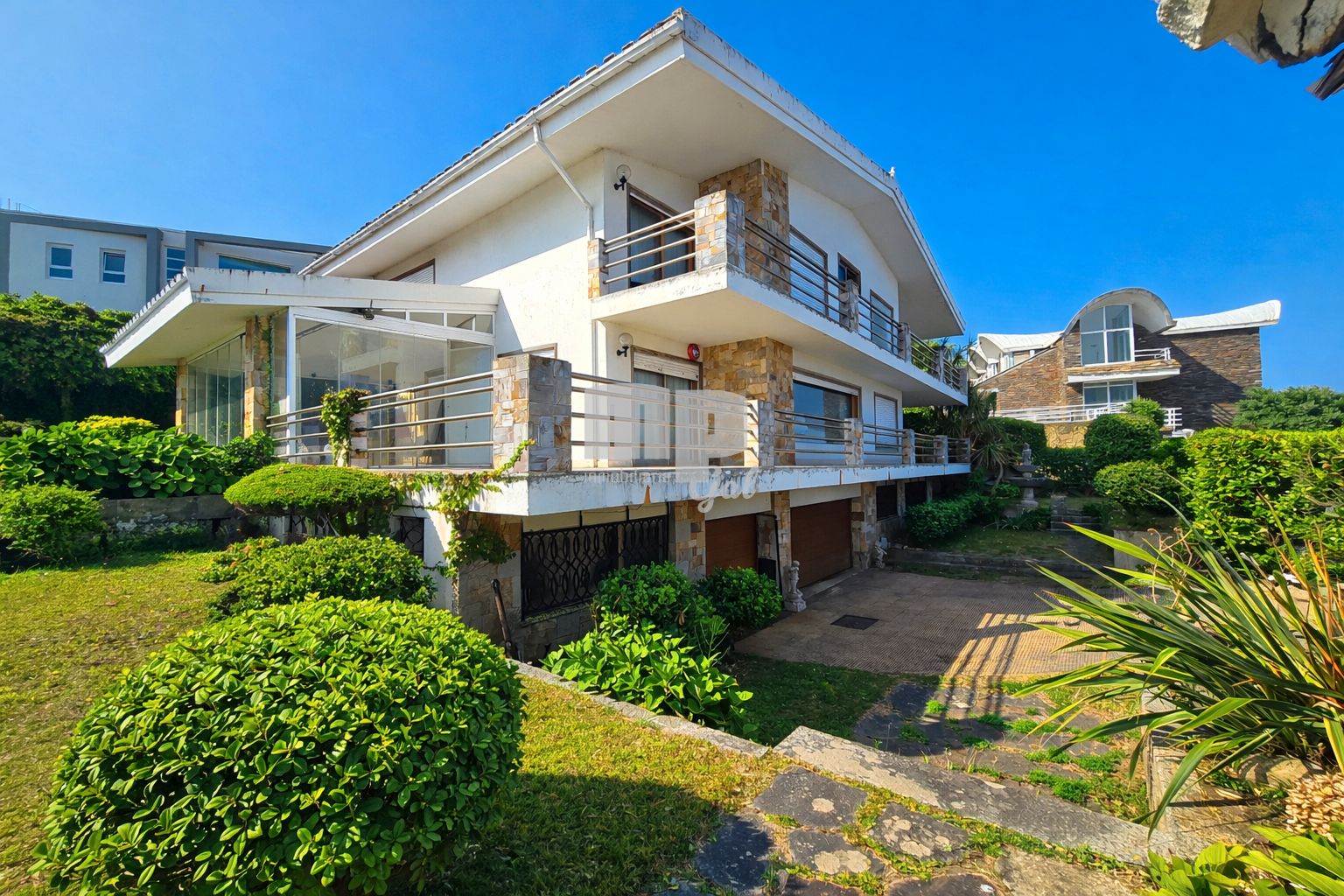 Exterior view of Houses for sale in Vigo   with Heating, Private garden and Parquet flooring