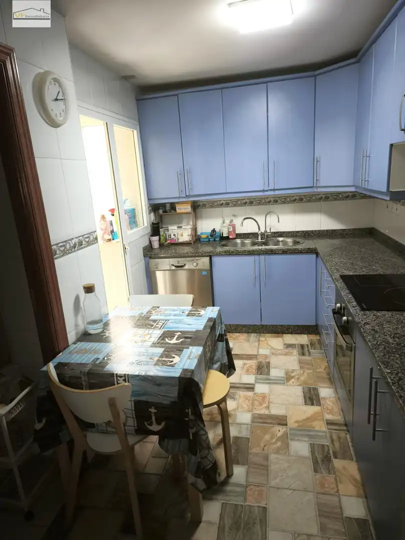 Cocina de Piso en venta en Málaga con Aire acondicionado, Terraza y Piscina comunitaria