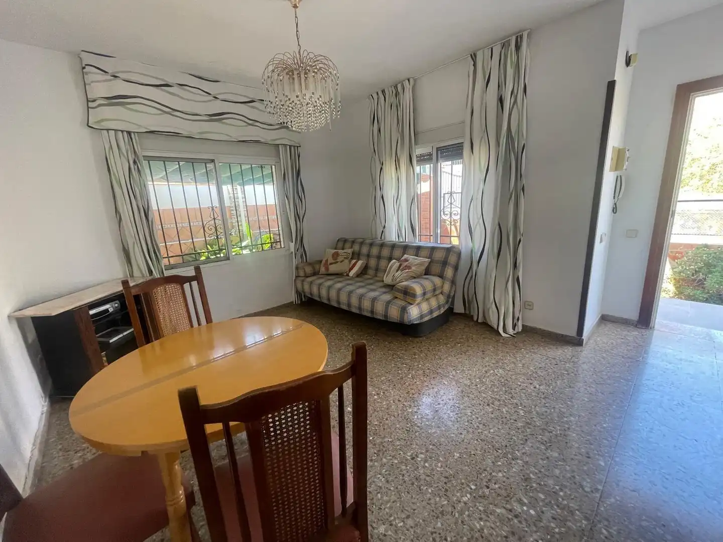 Sala de estar de Casa o chalet en venta en Málaga con Aire acondicionado, Jardín privado y Terraza