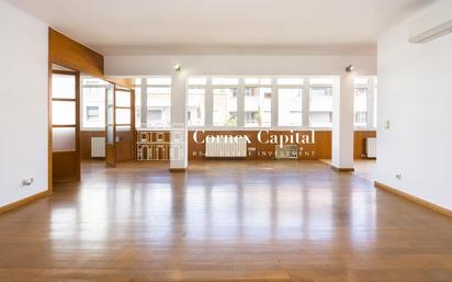 Flat for sale in  Barcelona Capital  with Air Conditioner and Heating