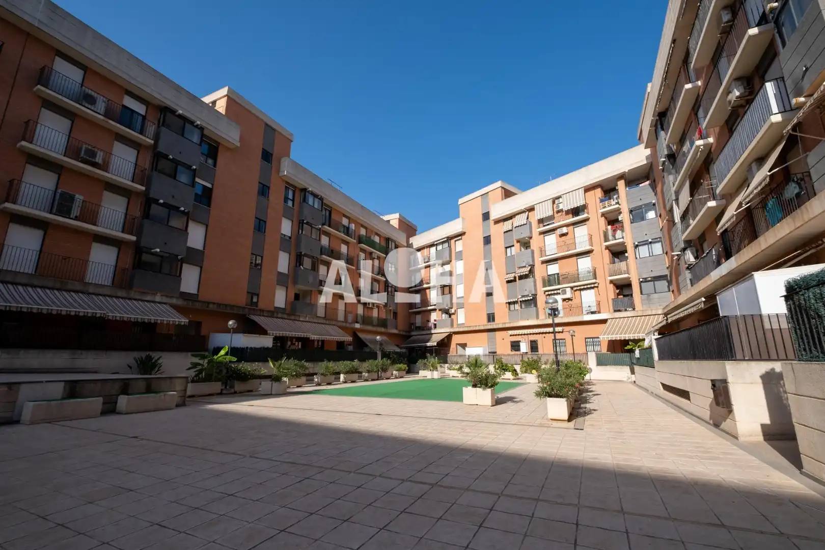 Vista exterior de Apartament de lloguer en Moncada amb Aire condicionat, Moblat i Piscina comunitària