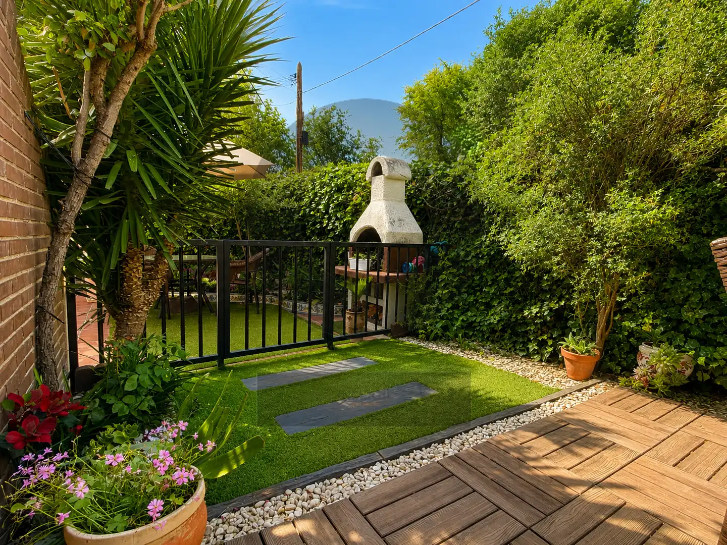 Garden of Houses for sale in Pozuelo de Alarcón  with Air Conditioner, Heating and Private garden