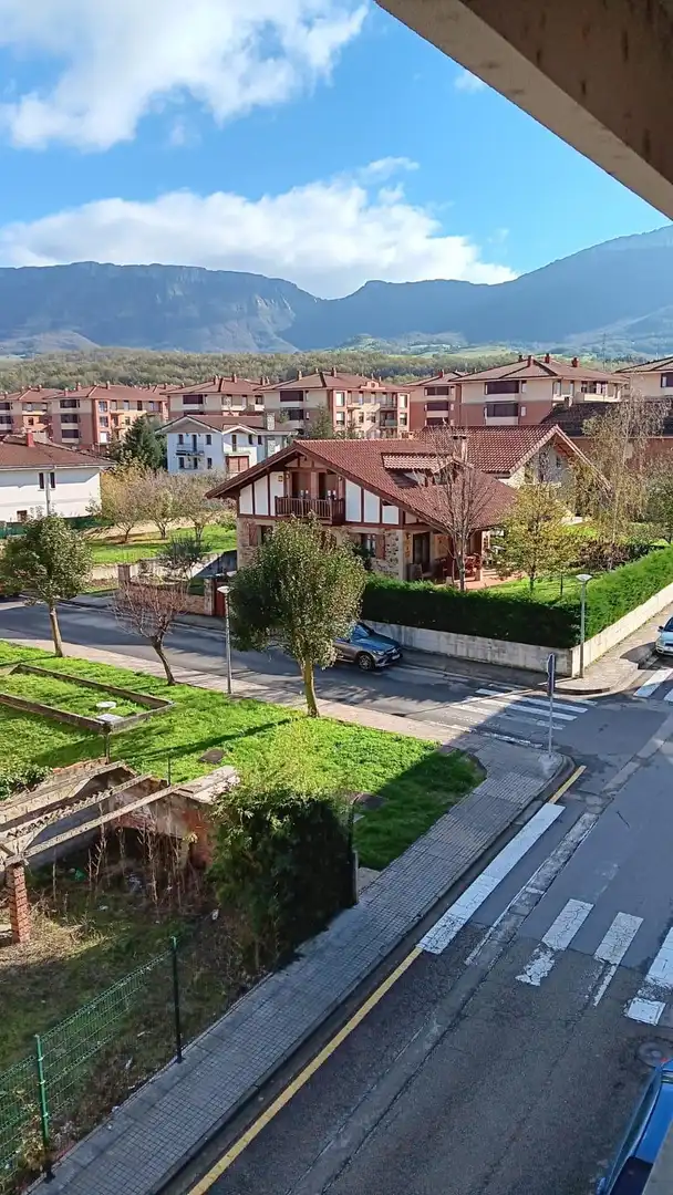 Vista exterior de Piso en venta en Valle de Mena con Calefacción y Balcón