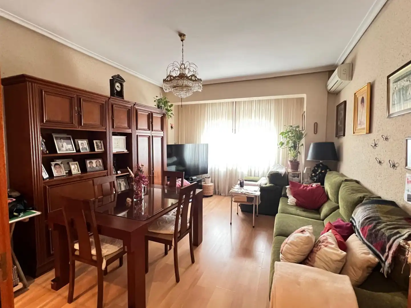 Sala de estar de Piso en venta en  Logroño con Calefacción y Amueblado