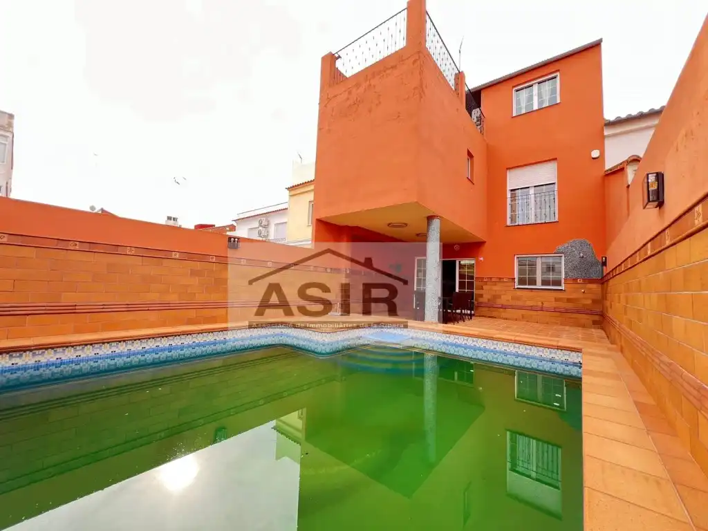 Piscina de Casa o xalet en venda en Carcaixent amb Aire condicionat, Terrassa i Piscina