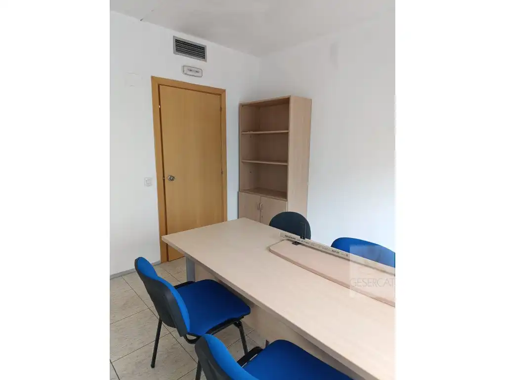 Oficina de alquiler en Sabadell