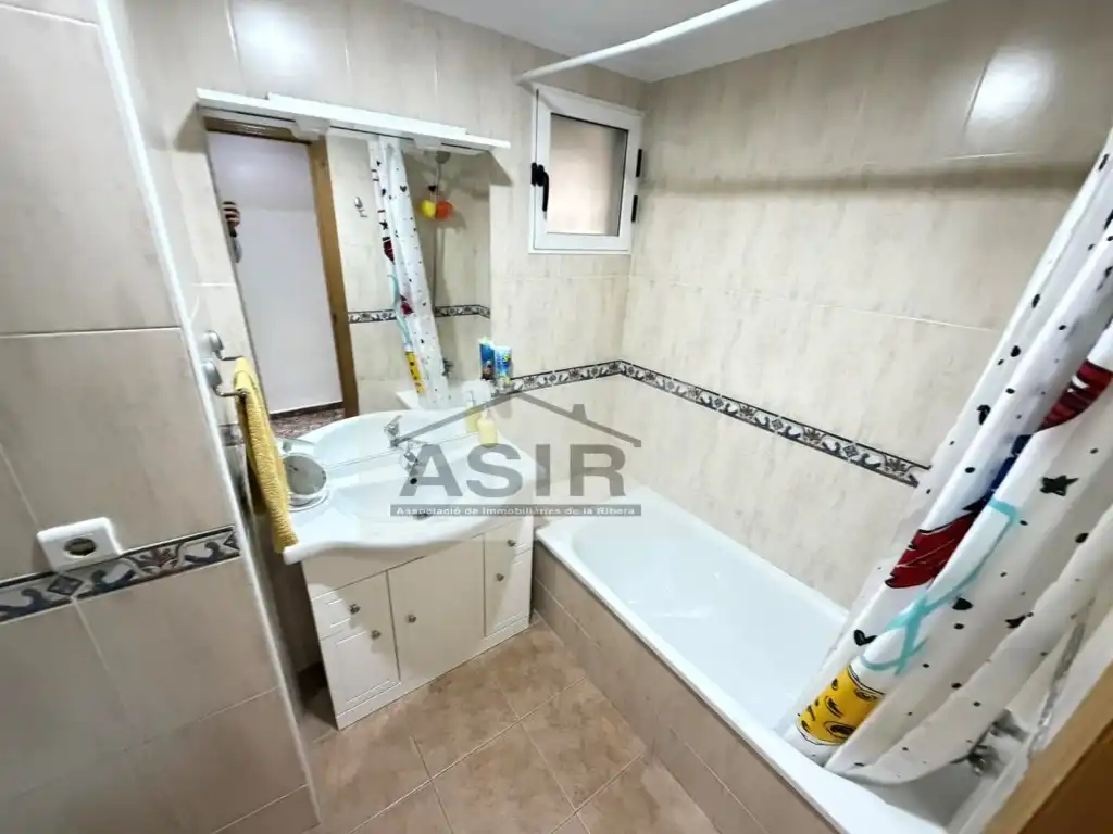 Bathroom of Flat for sale in Alzira  with Air Conditioner
