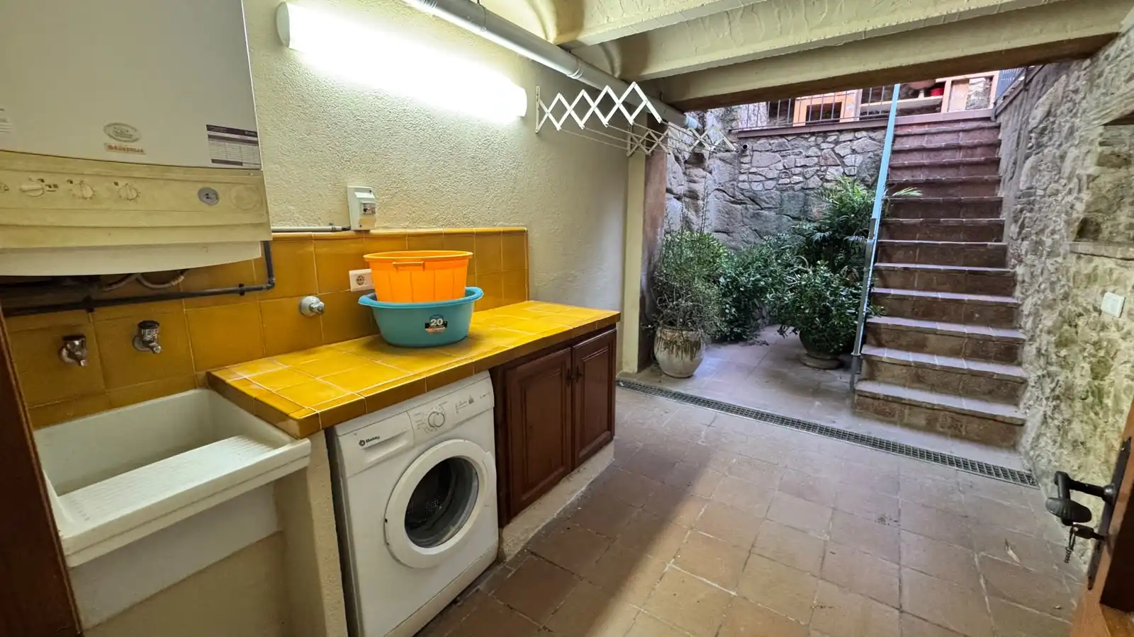Cuina de Finca rústica de lloguer en Palamós amb Calefacció, Jardí privat i Traster