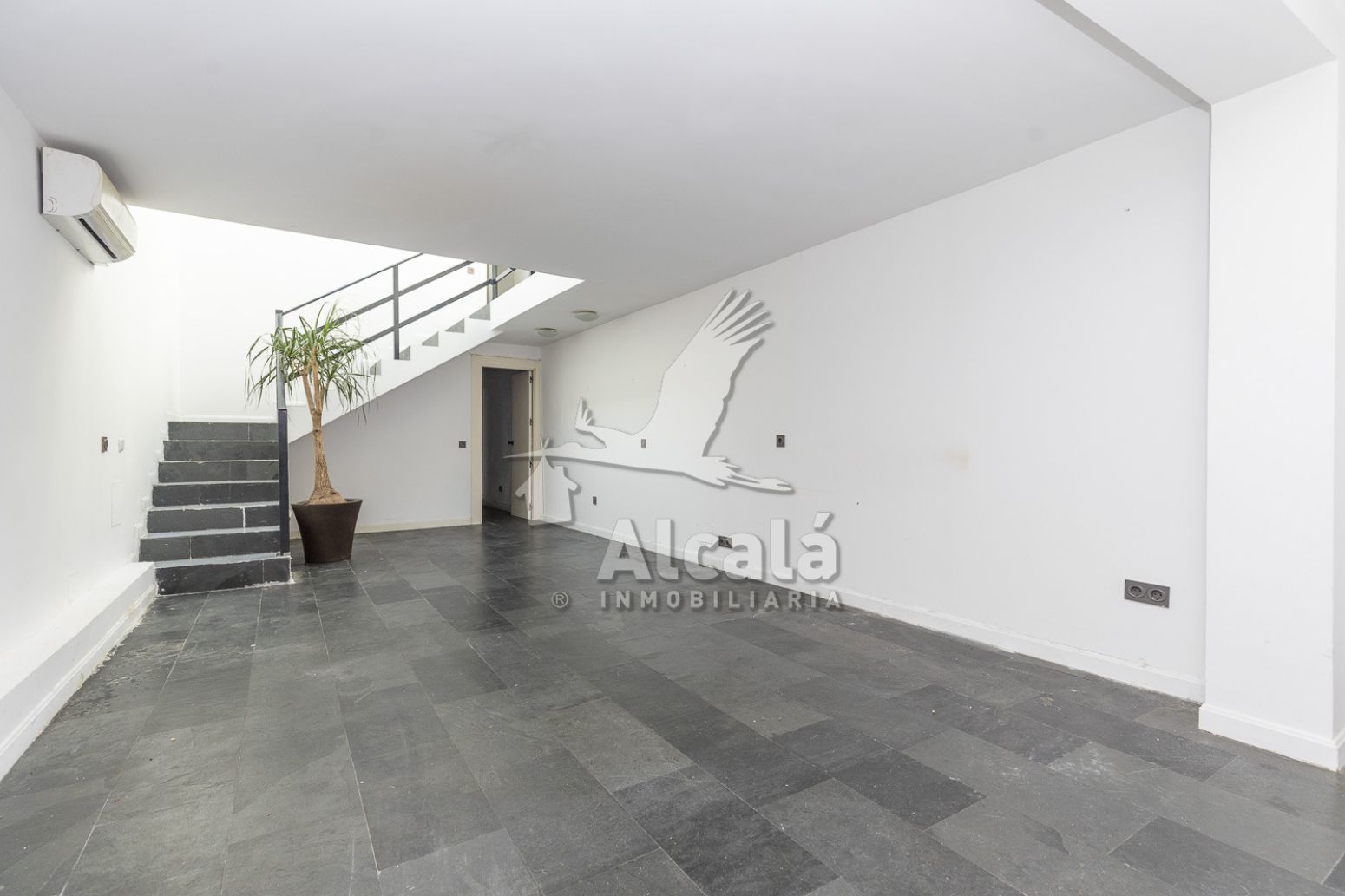 House or chalet for sale in Alcalá de Henares  with Air Conditioner, Heating and Private garden