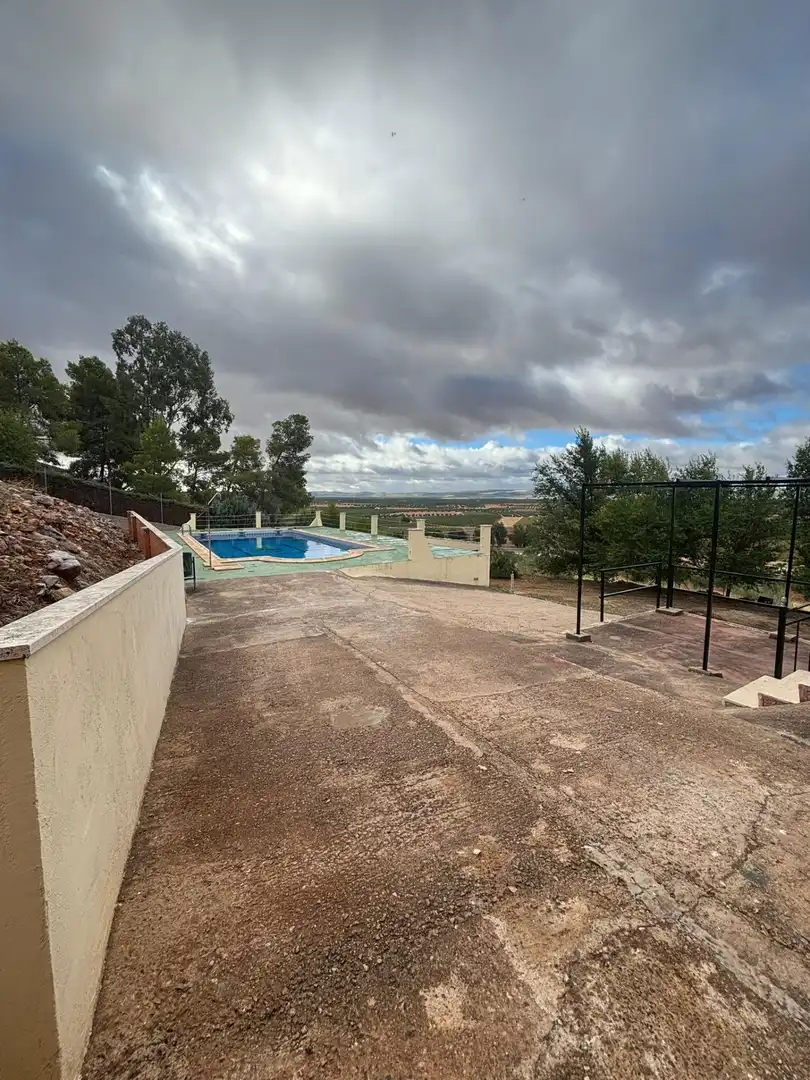 Piscina de Casa o chalet en venta en Moral de Calatrava con Piscina comunitaria