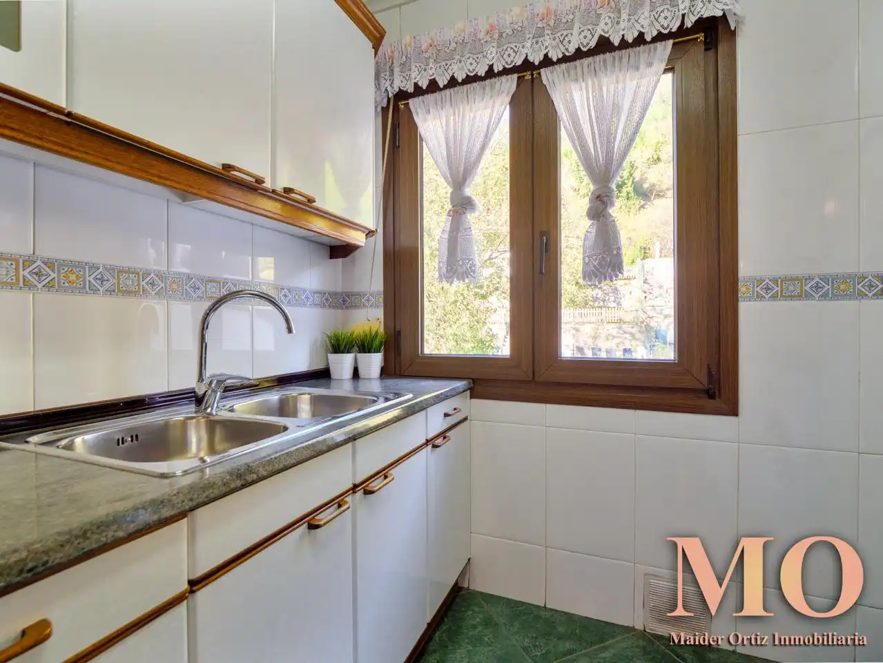 Cocina de Ático en venta en Bergara con Calefacción, Terraza y Trastero