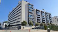 Exterior view of Flat for sale in  Pamplona / Iruña  with Terrace and Swimming Pool