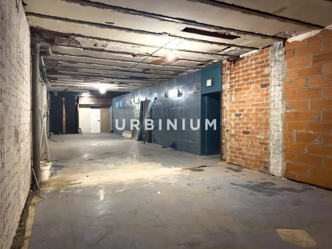 Business premises to rent in Carrer Juli Garreta, imagen 7
