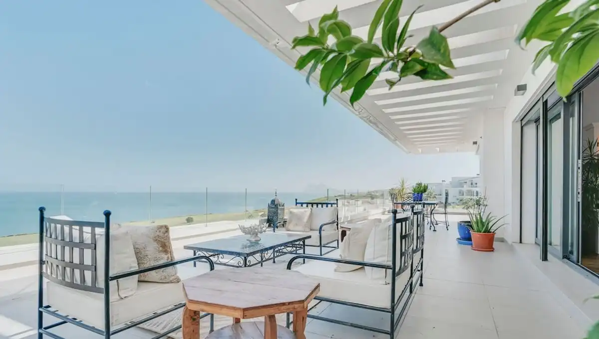 Terraza de Ático en venta en La Alcaidesa con Aire acondicionado, Calefacción y Jardín privado