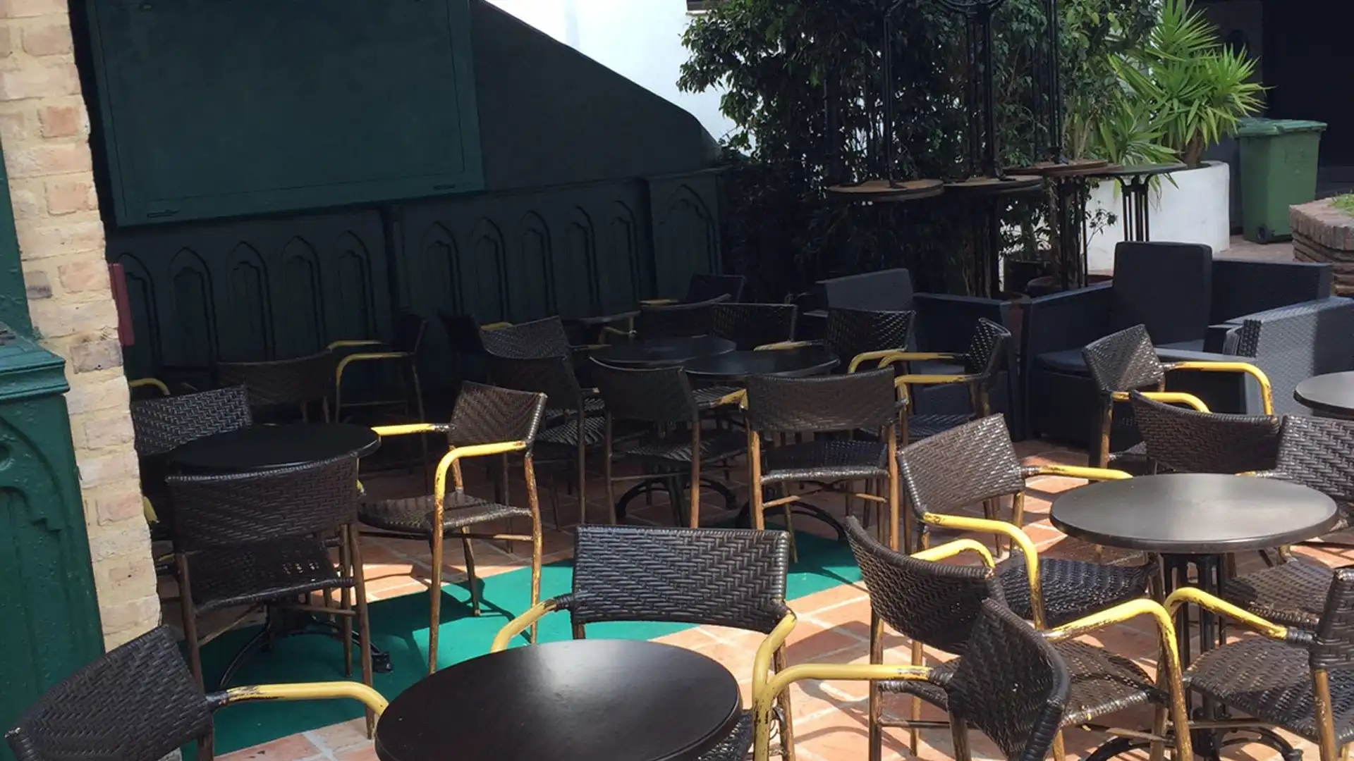 Terraza de Local en venta en Marbella con Aire acondicionado y Terraza