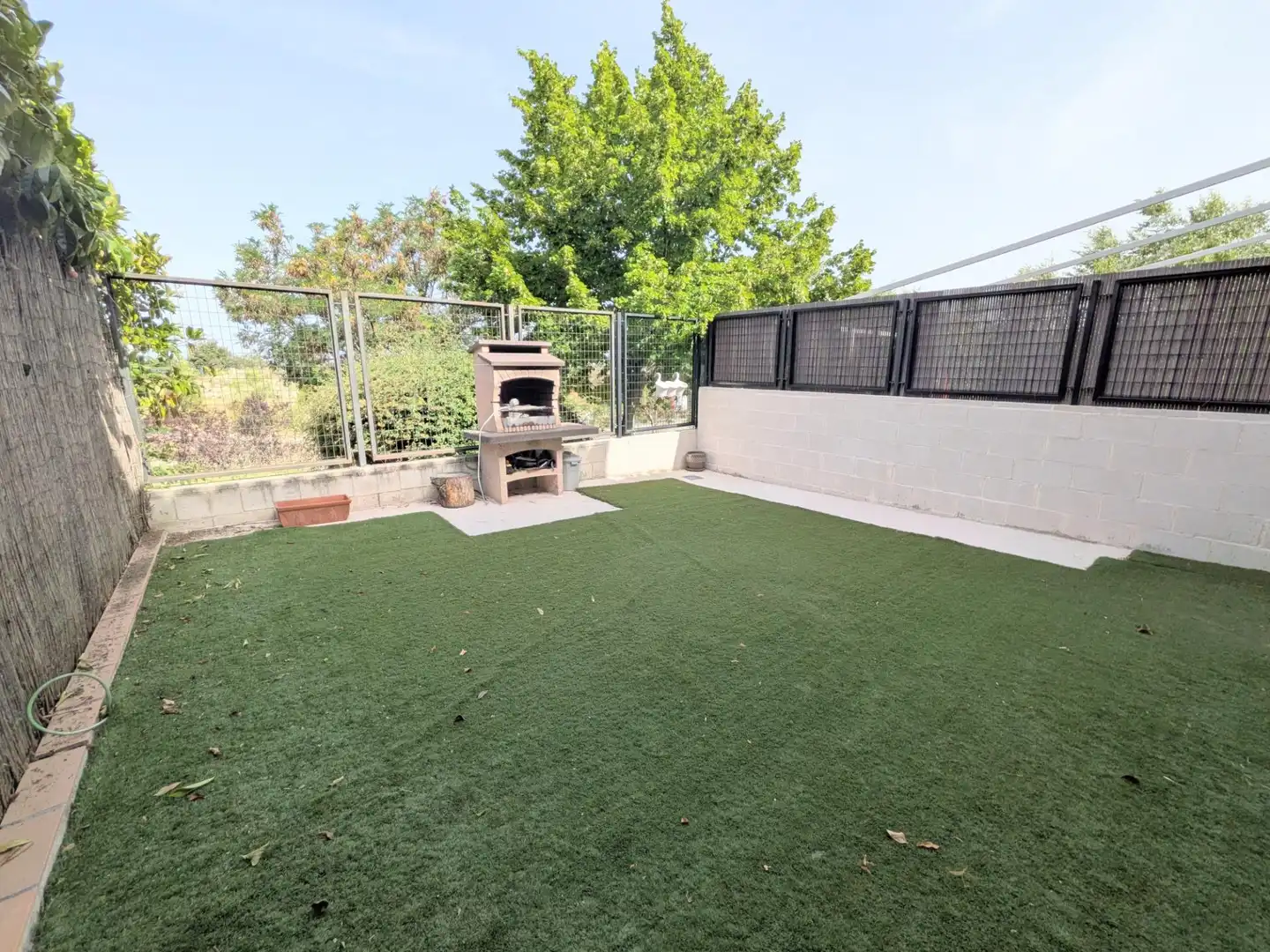 Terrassa de Casa adosada en venda en Villalbilla amb Calefacció, Jardí privat i Terrassa