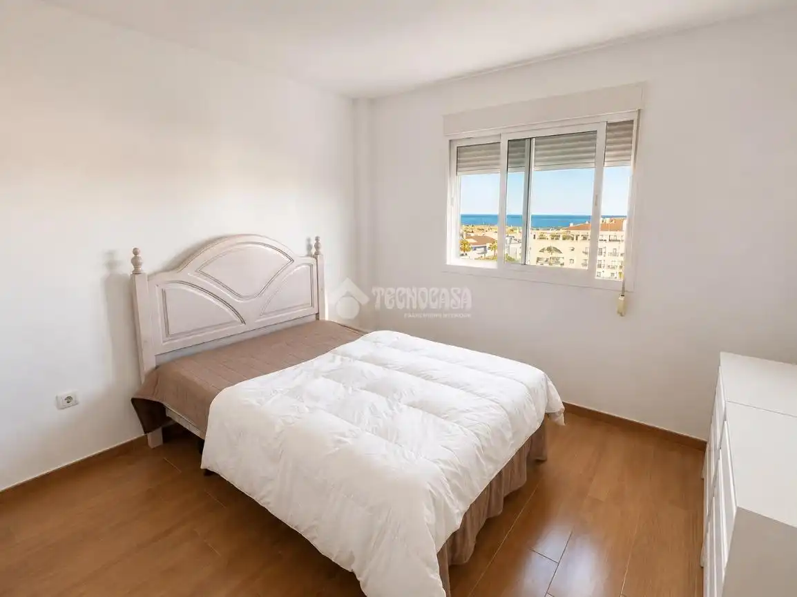 Bedroom of Flat for sale in Marbella
