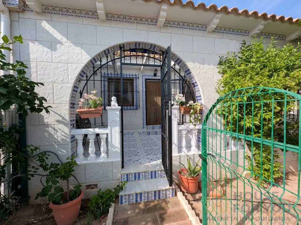 Casa en venda a Calle Nerea-Claras