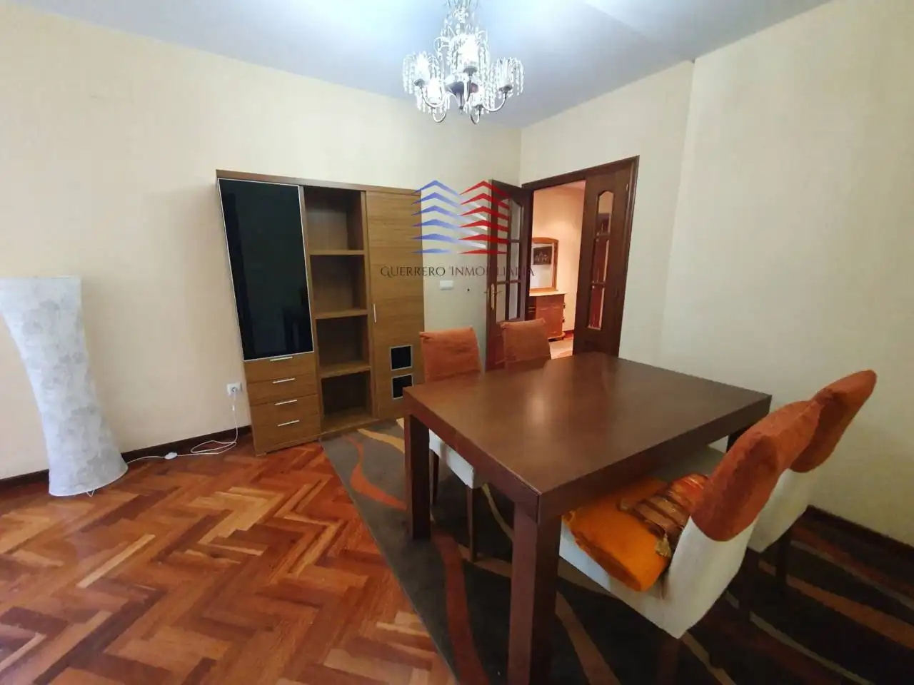 Living room of Flat for rent in Ourense Capital   with Heating, Parquet flooring and Storage room