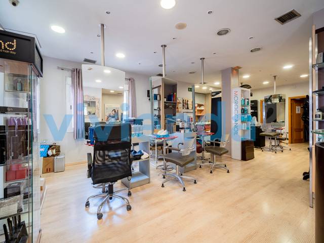 Local comercial en Alquiler en Canillas