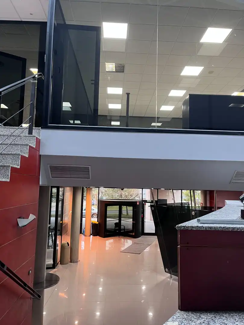 Vista exterior de Oficina de alquiler en Vitoria - Gasteiz con Calefacción