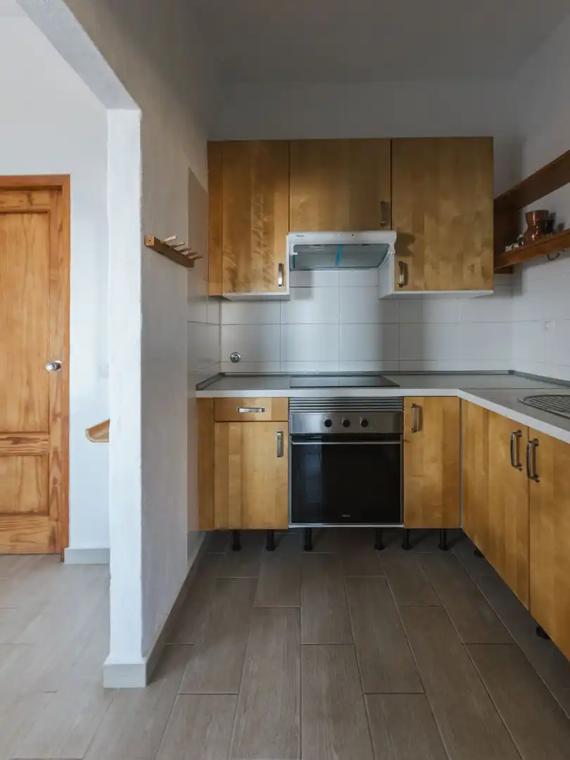 Cuina de Casa o xalet en venda en San Juan de la Rambla amb Jardí privat, Parquet i Terrassa