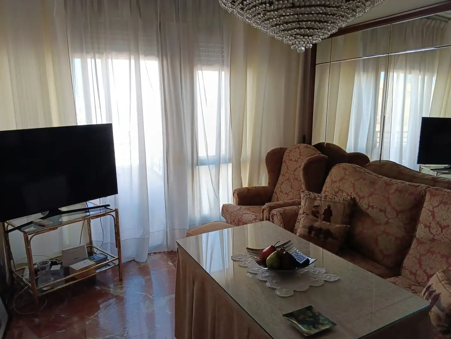 Living room of Flat for sale in Sevilla  with Air Conditioner, Terrace and Balcony