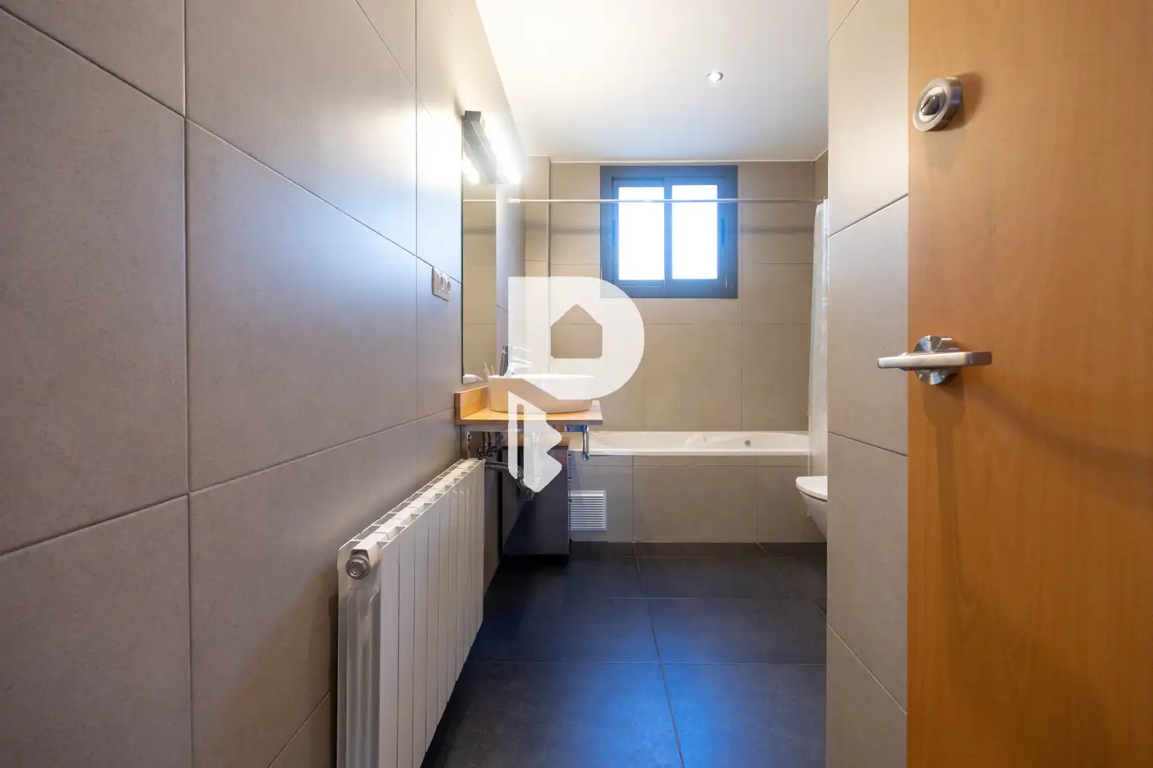 Baño de Casa o chalet en venta en Vallirana con Aire acondicionado, Calefacción y Jardín privado