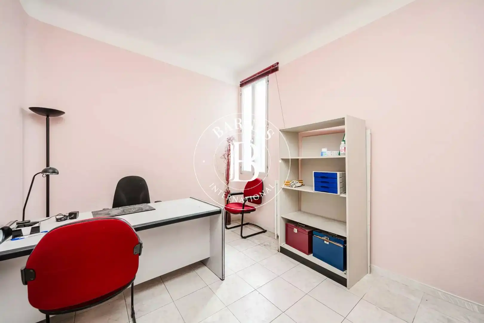 Piso en venta en Madrid con Calefacción y Balcón