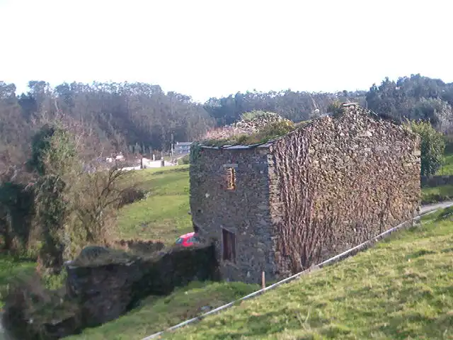 Casa amb jardí en venda a Viveiro