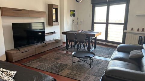 Foto 3 de Piso de alquiler en Plaza la Constitución, El Astillero , Cantabria