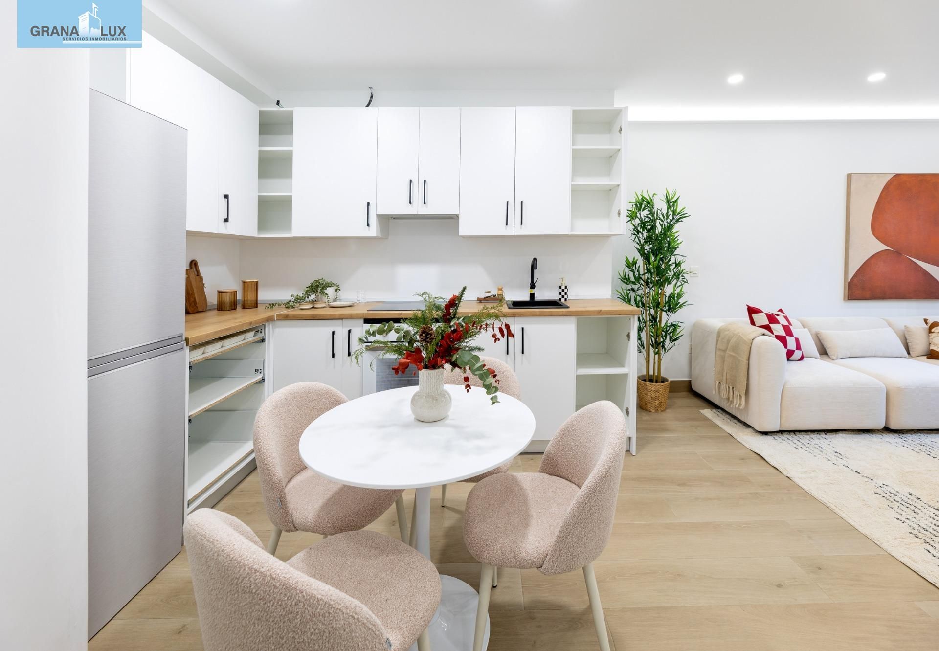 Cuina de Pis en venda en  Granada Capital amb Aire condicionat