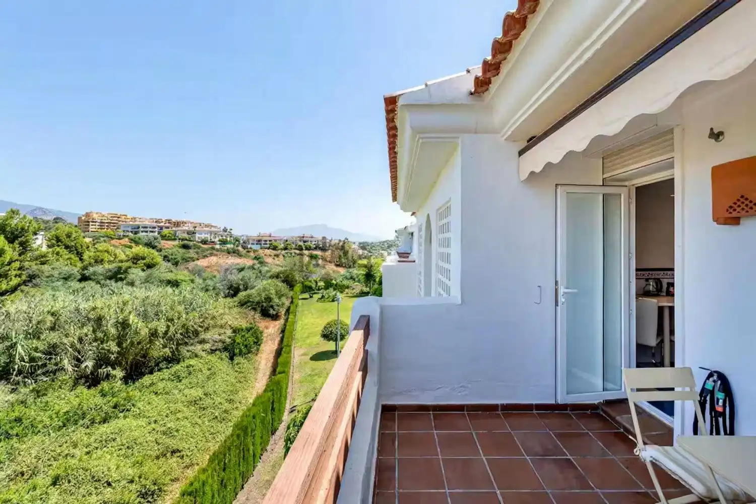 Jardín de Apartamento de alquiler en Estepona con Aire acondicionado, Terraza y Piscina