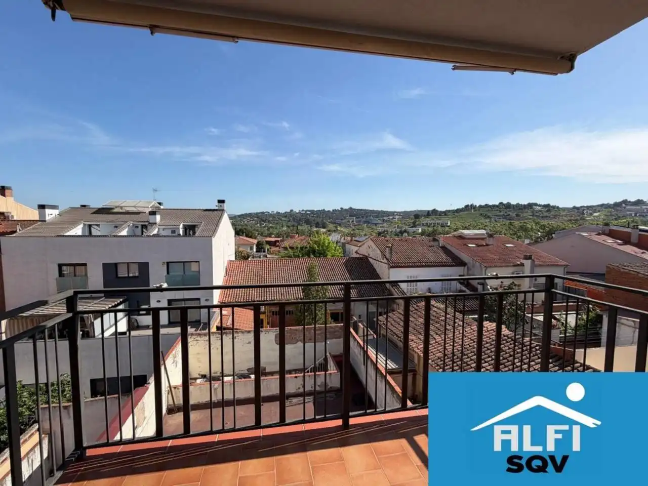 Terraza de Piso en venta en Sant Quirze del Vallès con Calefacción, Trastero y Balcón